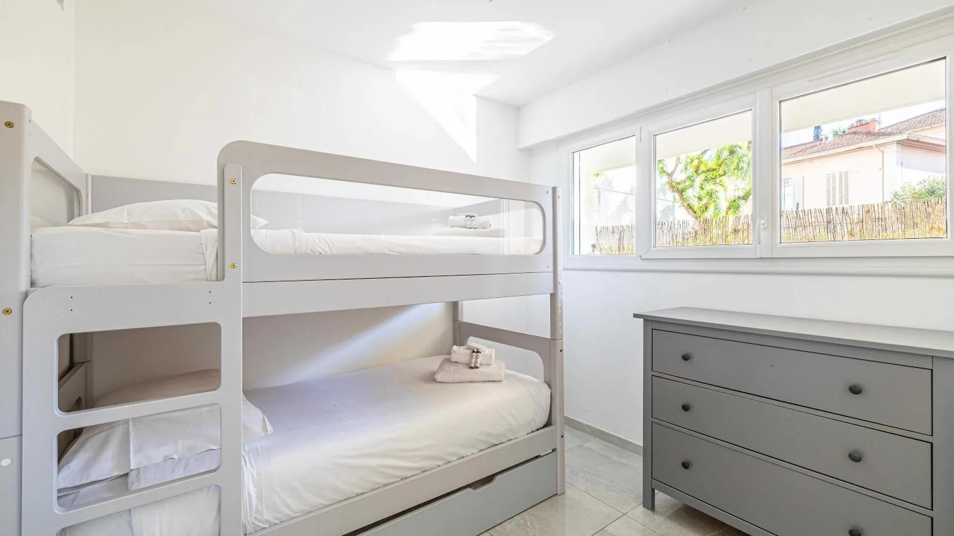 Charming Apartment In Residential Neighbourhood Cannes Franciaország